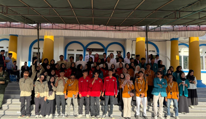 MENDUKUNG DESA WISATA MAREJE TIMUR,KARANG TARUNA PANDAN WANGI MEMBENTUK KOMUNITAS MARETIM ENGLISH CLUB